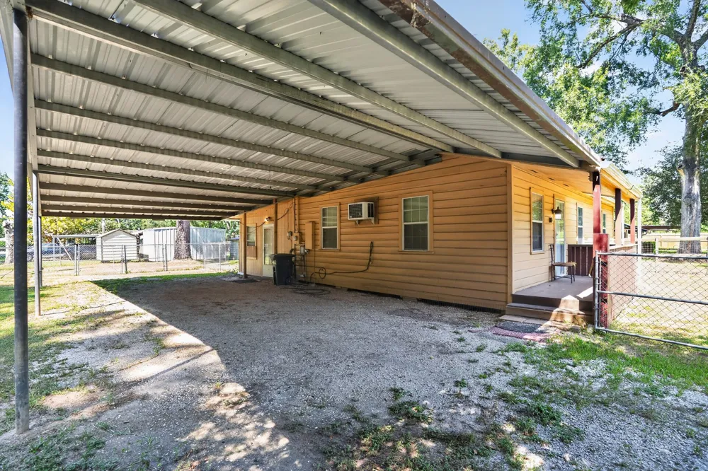 1415 Sharon Street Vidor, TX 77662