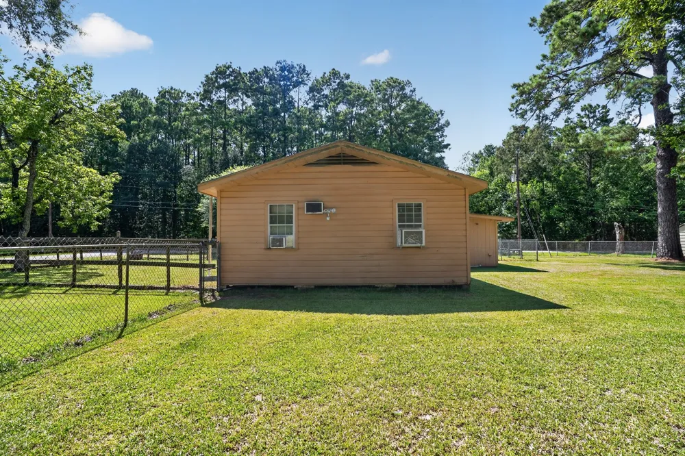 1415 Sharon Street Vidor, TX 77662