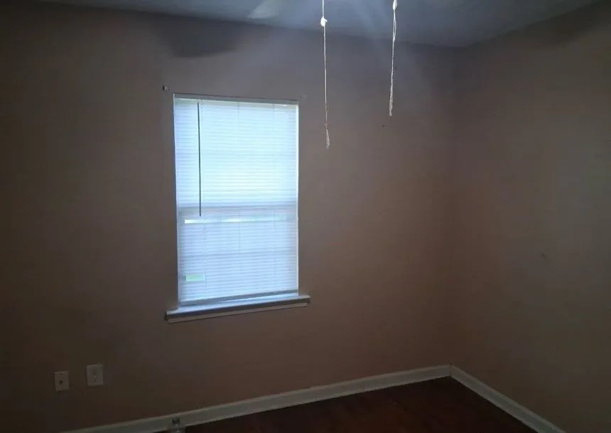 1415 Sharon Street Vidor, TX 77662