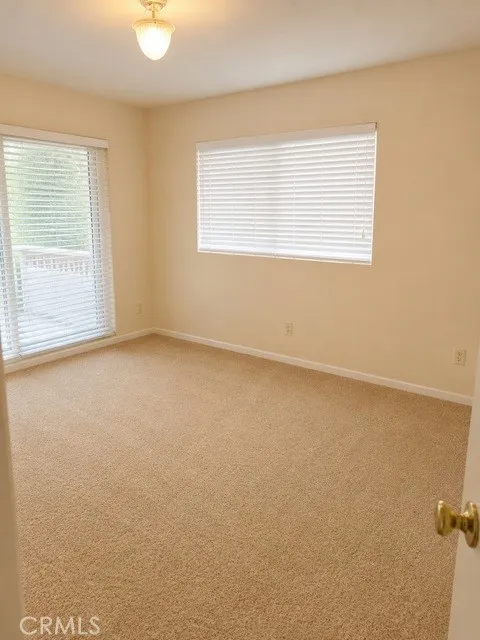 23697 Bowl Crestline, CA 92325