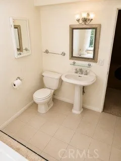 23697 Bowl Crestline, CA 92325