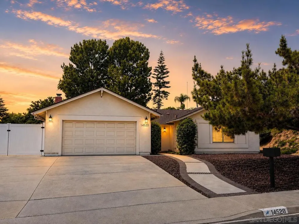 14520 Hillndale Way Poway, CA 92064