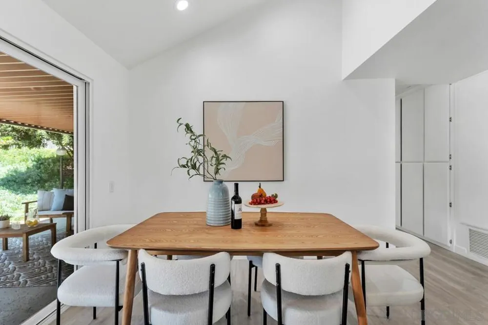 14520 Hillndale Way Poway, CA 92064