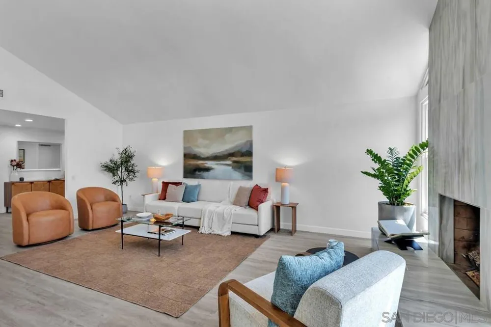 14520 Hillndale Way Poway, CA 92064