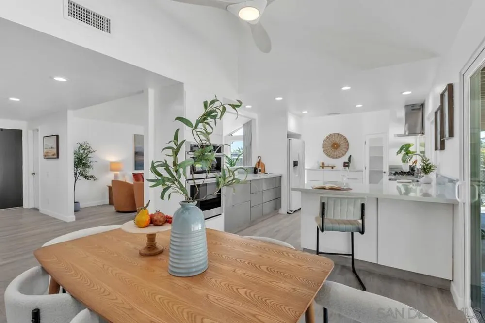 14520 Hillndale Way Poway, CA 92064