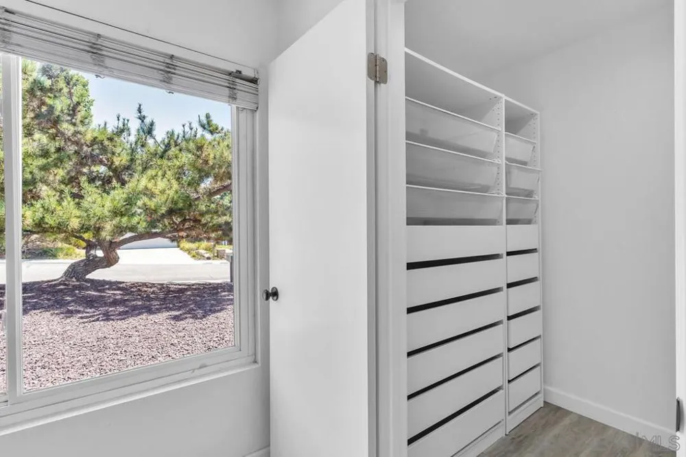 14520 Hillndale Way Poway, CA 92064