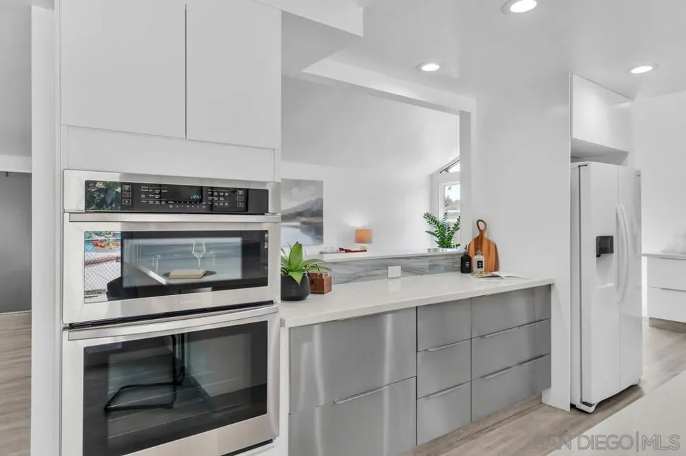 14520 Hillndale Way Poway, CA 92064