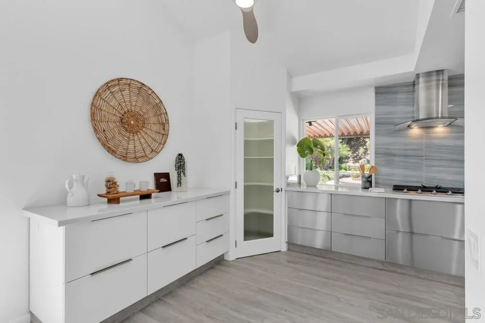 14520 Hillndale Way Poway, CA 92064