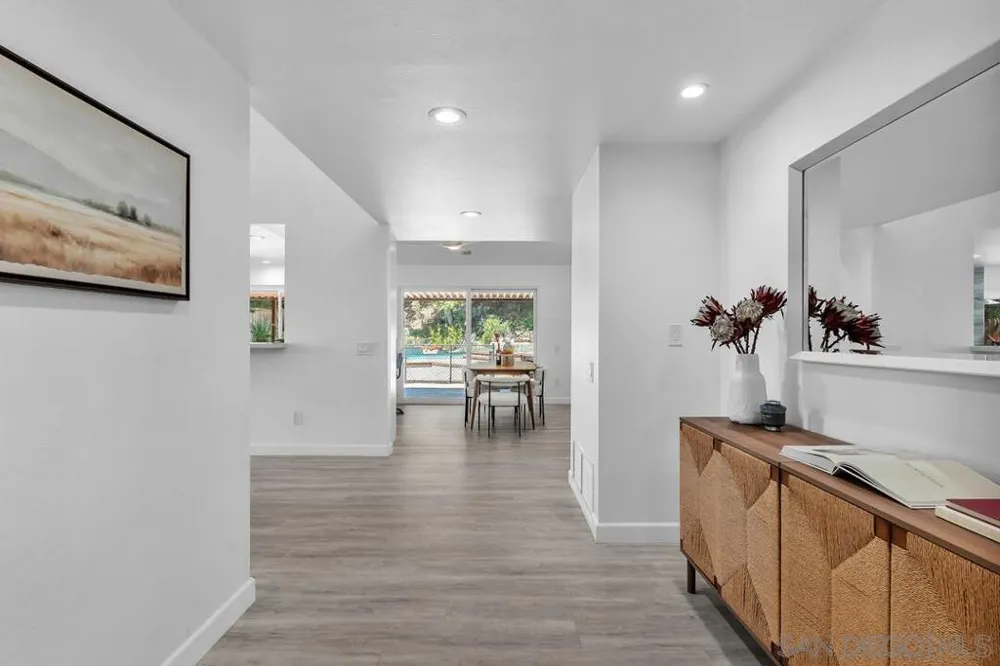 14520 Hillndale Way Poway, CA 92064