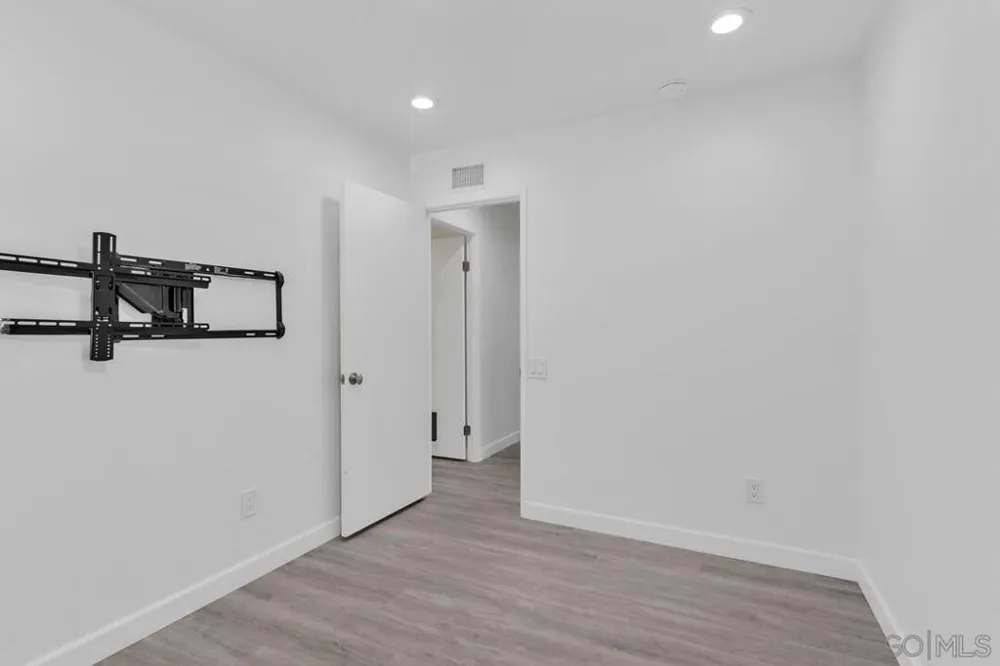 14520 Hillndale Way Poway, CA 92064
