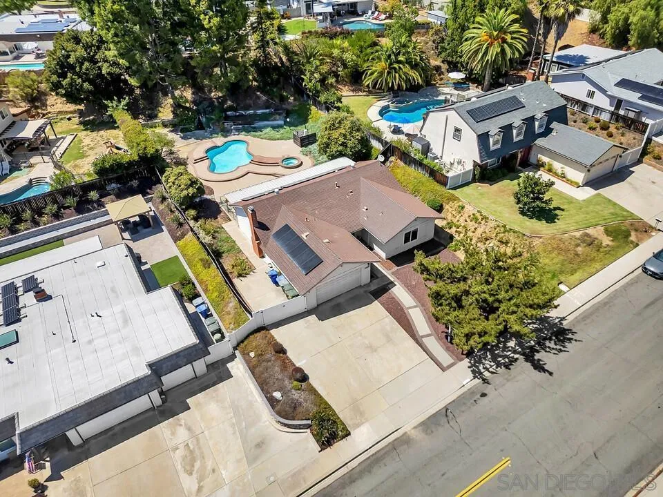 14520 Hillndale Way Poway, CA 92064