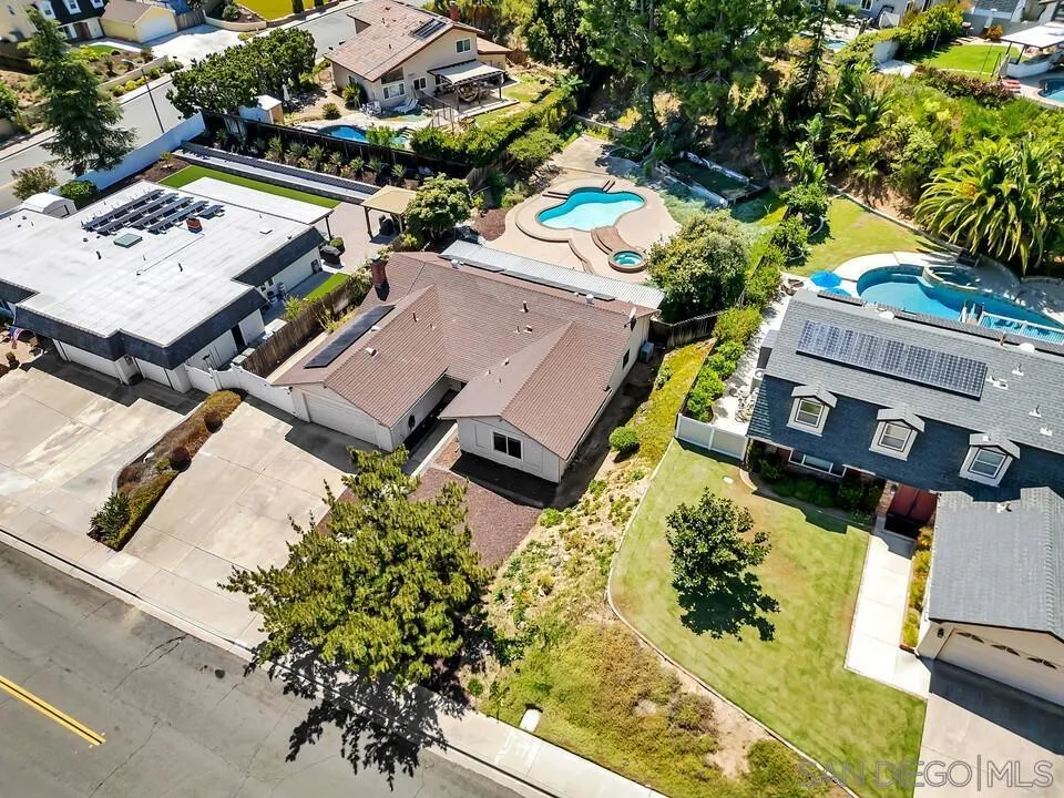 14520 Hillndale Way Poway, CA 92064