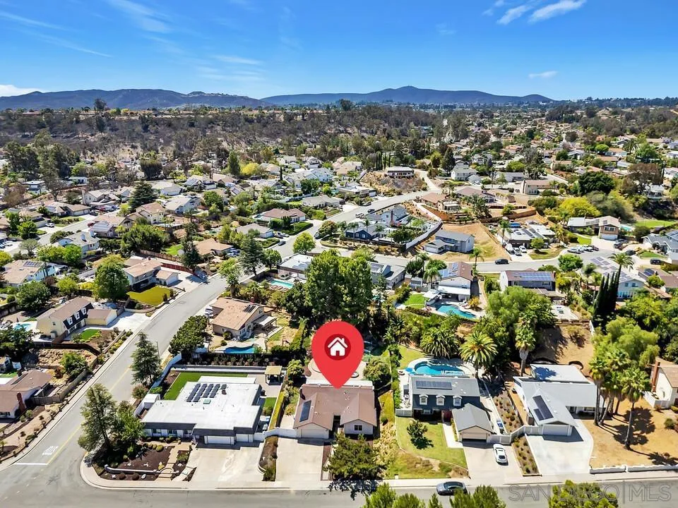 14520 Hillndale Way Poway, CA 92064