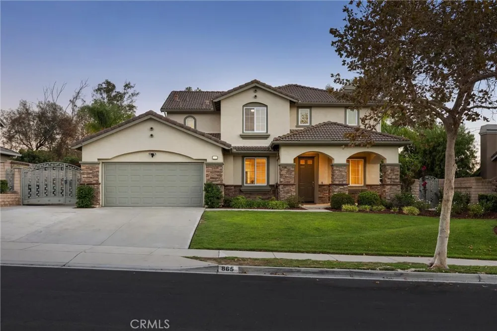865 Canterbury San Dimas, CA 91773
