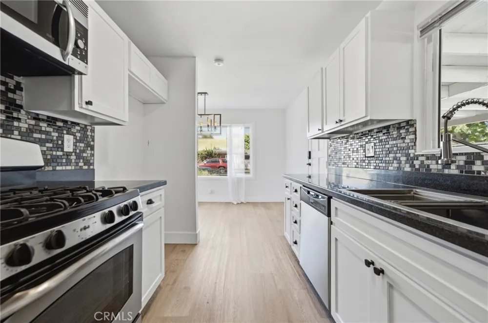 179 Donneybrooke Street Orange, CA 92868