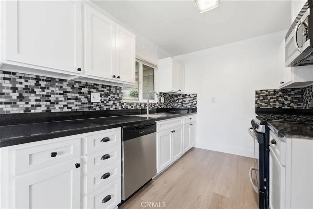179 Donneybrooke Street Orange, CA 92868