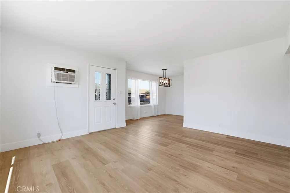 179 Donneybrooke Street Orange, CA 92868