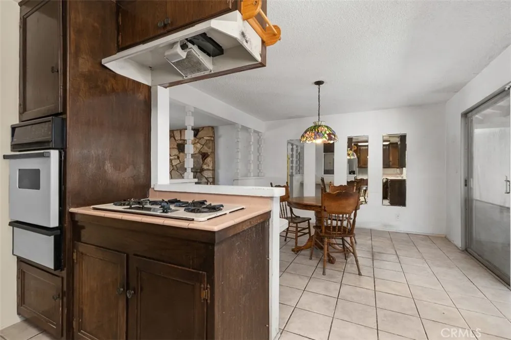 12171 Manley Garden Grove, CA 92845
