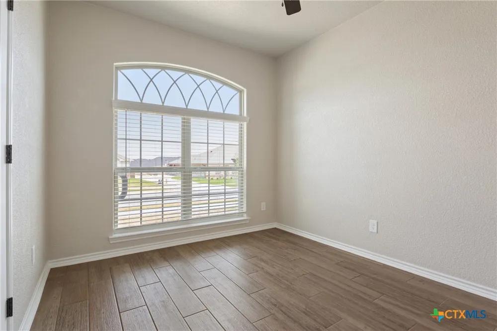7601 Silicon Drive Killeen, TX 76542