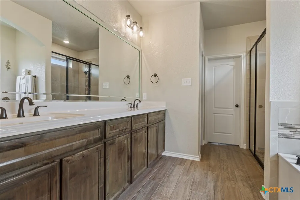 7601 Silicon Drive Killeen, TX 76542