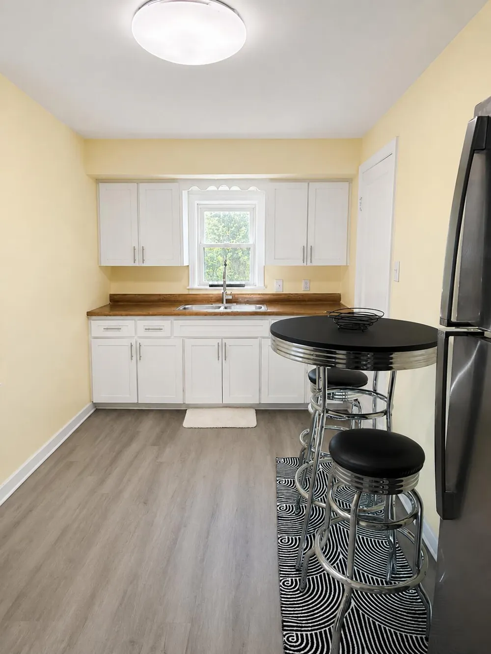 3369 7th Street Muskegon Heights City, MI 49444