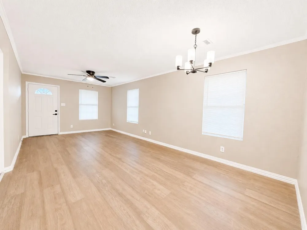 7902 Bowen Street Houston, TX 77051