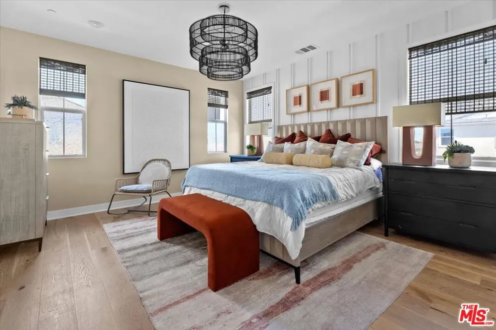 21181 Strathmoor Lane Huntington Beach, CA 92646