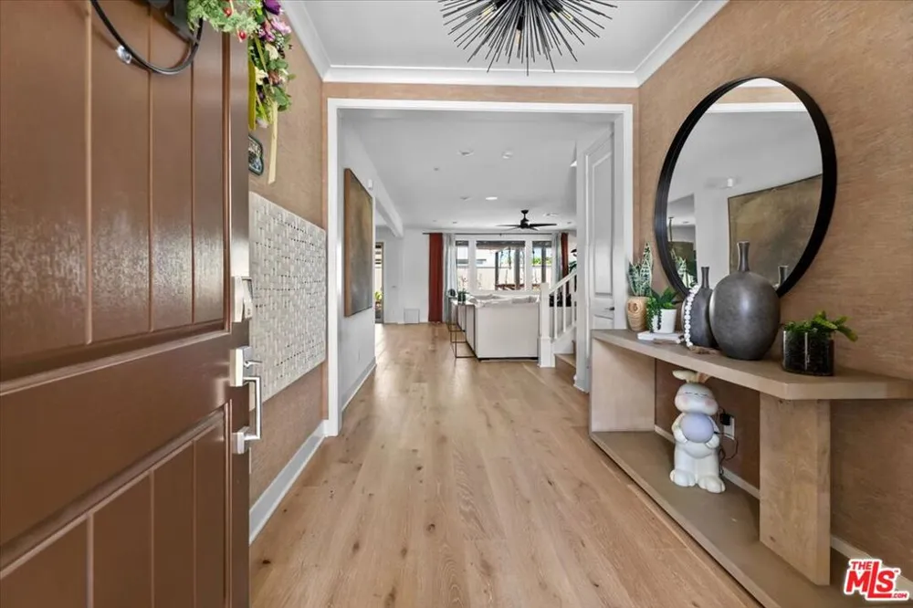 21181 Strathmoor Lane Huntington Beach, CA 92646