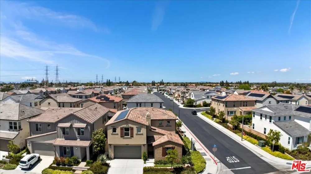 21181 Strathmoor Lane Huntington Beach, CA 92646