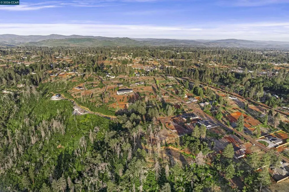 6479 Gregory Ln Paradise, CA 95969