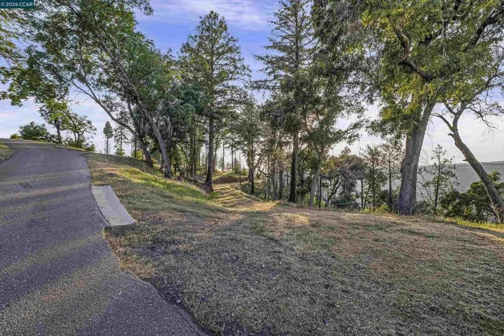 6479 Gregory Ln Paradise, CA 95969