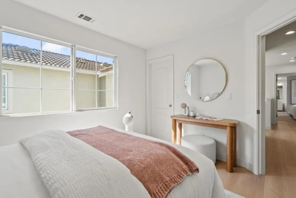 2165 Kingsbury Circle Santa Clara, CA 95054