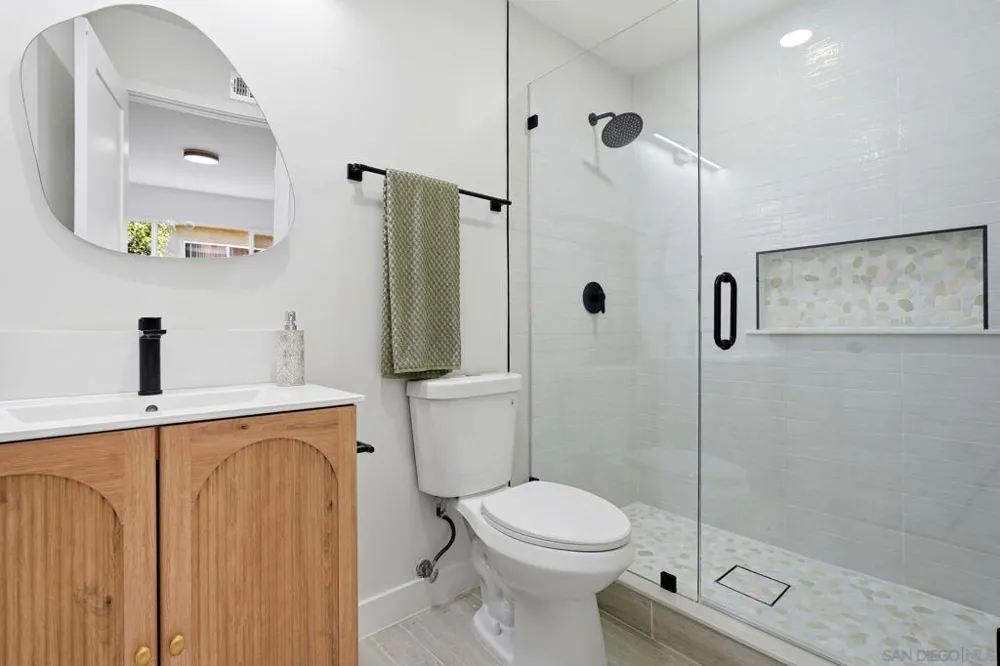 8523 Duncannon San Diego, CA 92126