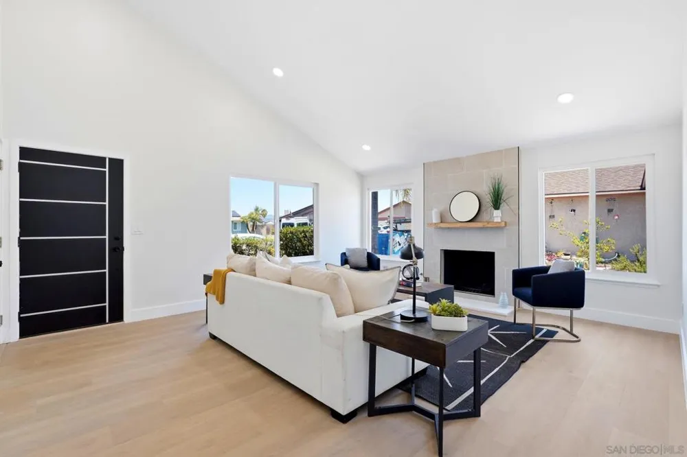 8523 Duncannon San Diego, CA 92126