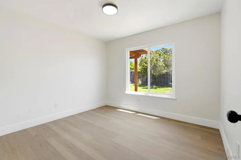 8523 Duncannon San Diego, CA 92126