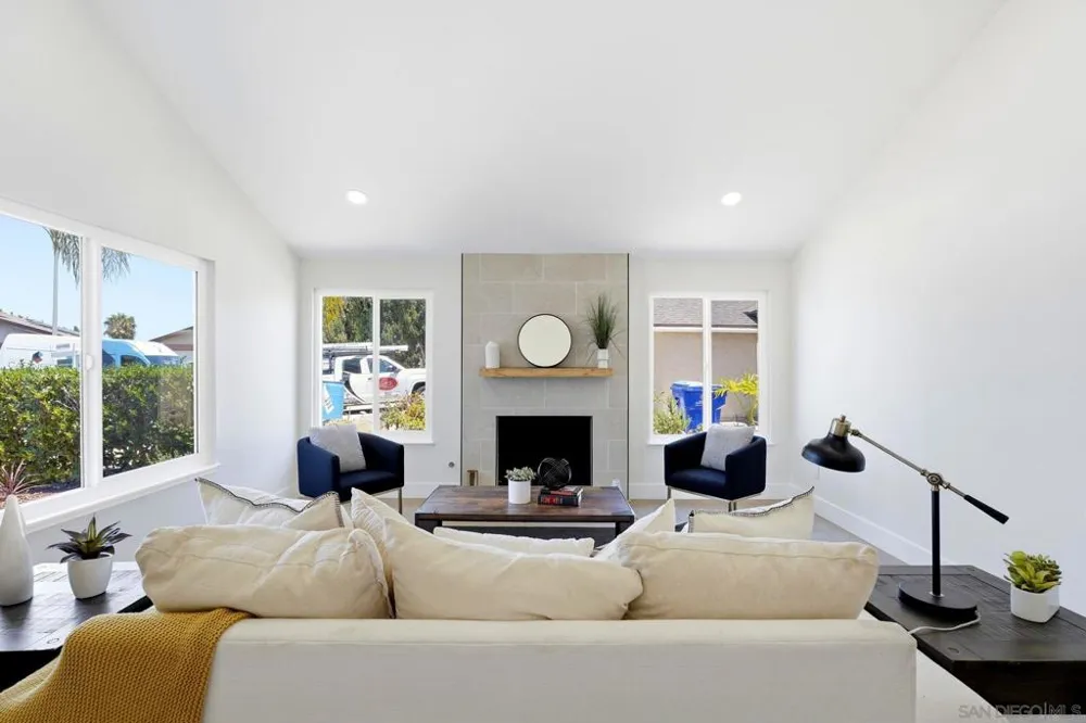 8523 Duncannon San Diego, CA 92126
