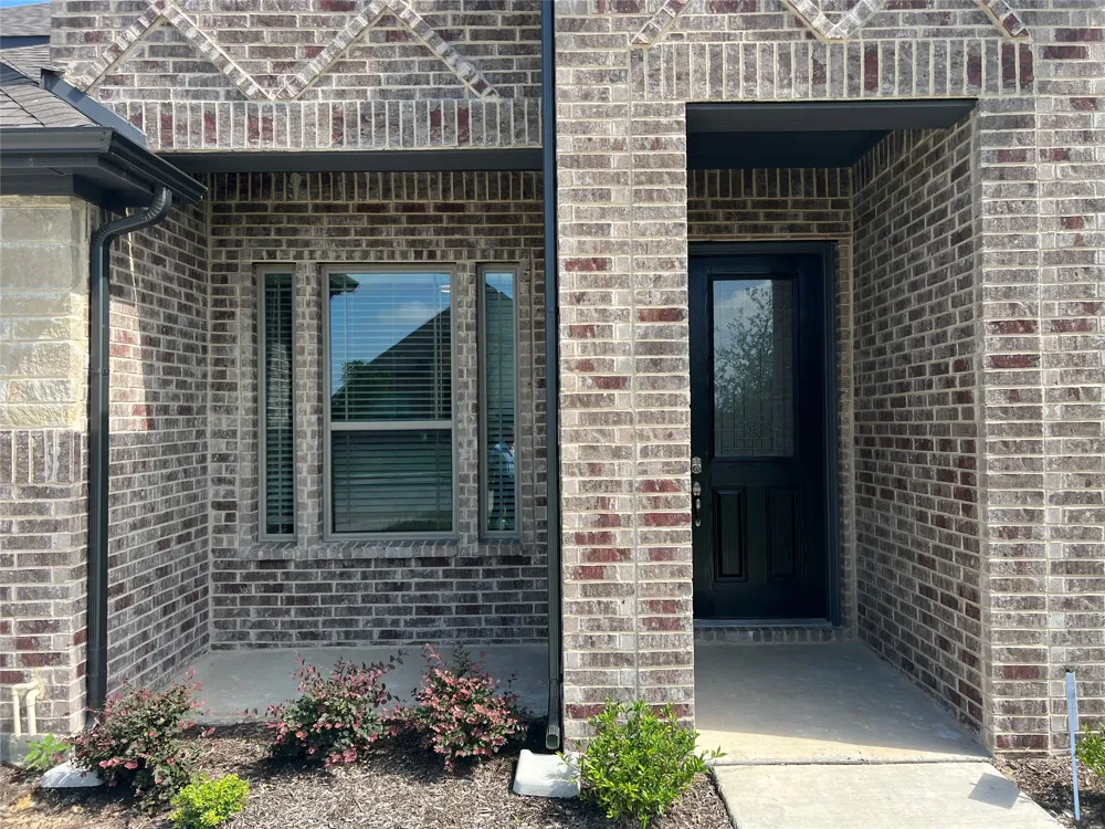 249 Lillian Lane Waxahachie, TX 75165