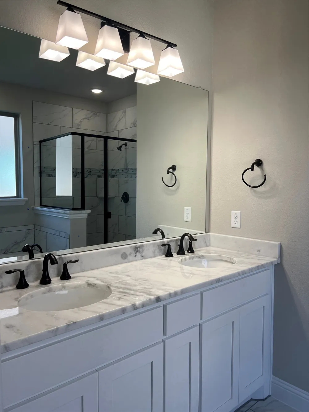 249 Lillian Lane Waxahachie, TX 75165