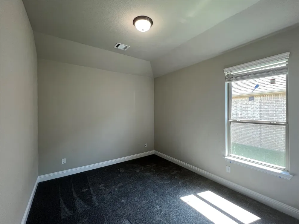 249 Lillian Lane Waxahachie, TX 75165