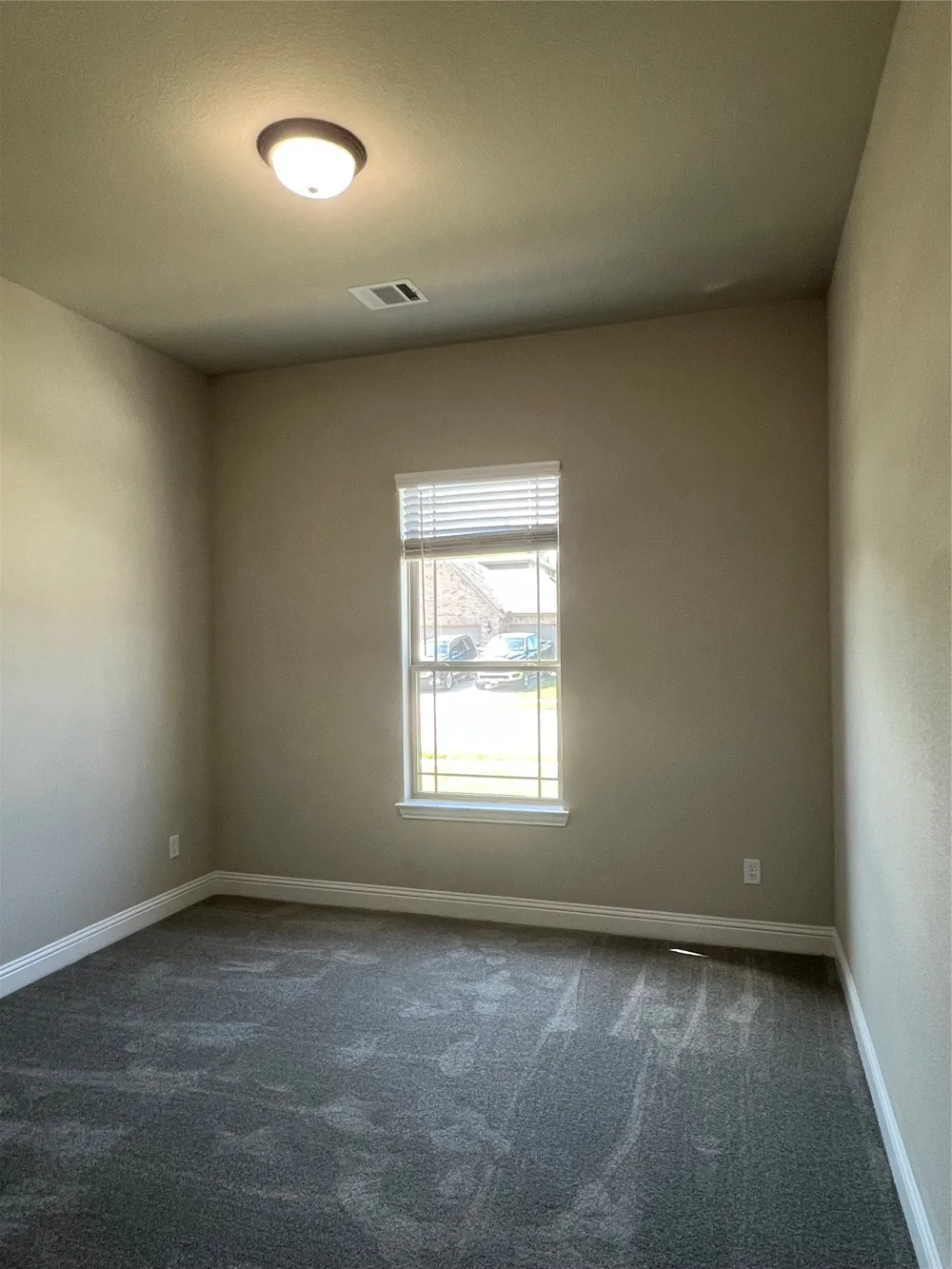 249 Lillian Lane Waxahachie, TX 75165