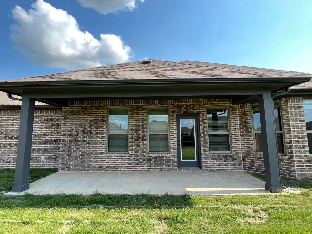 249 Lillian Lane Waxahachie, TX 75165