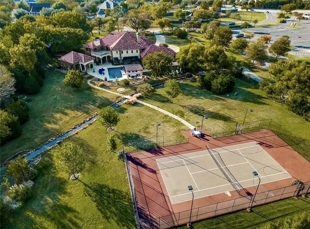 211 Pine Drive Southlake, TX 76092