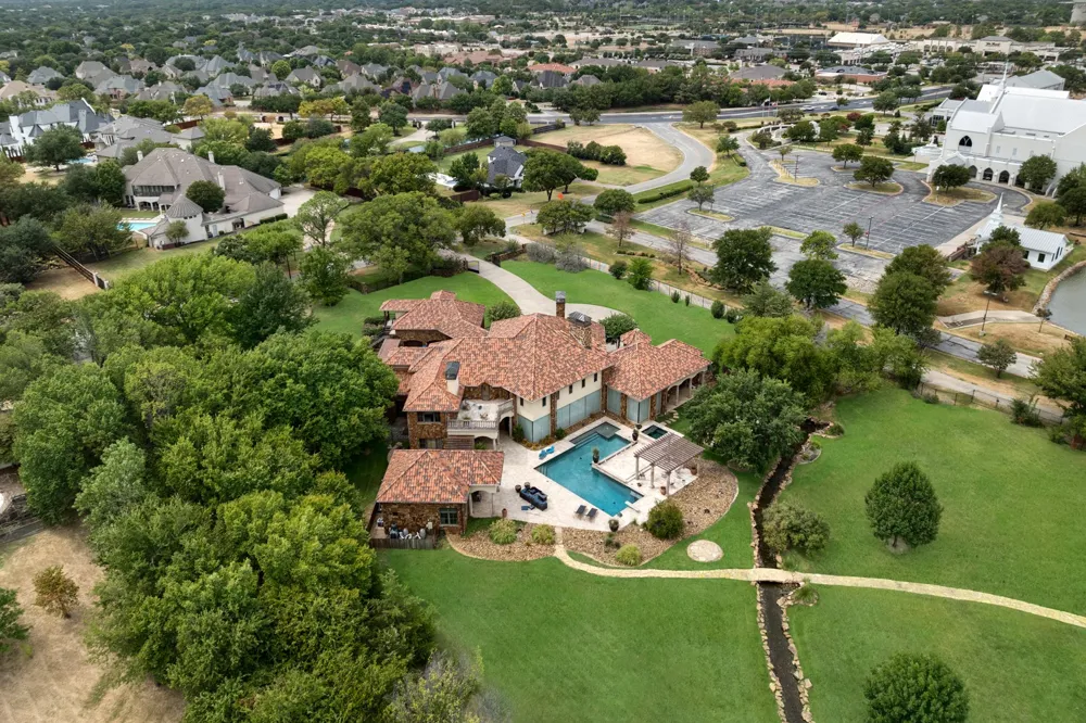 211 Pine Drive Southlake, TX 76092
