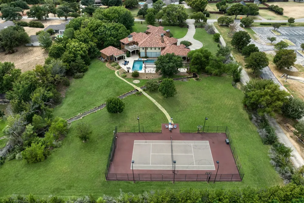 211 Pine Drive Southlake, TX 76092