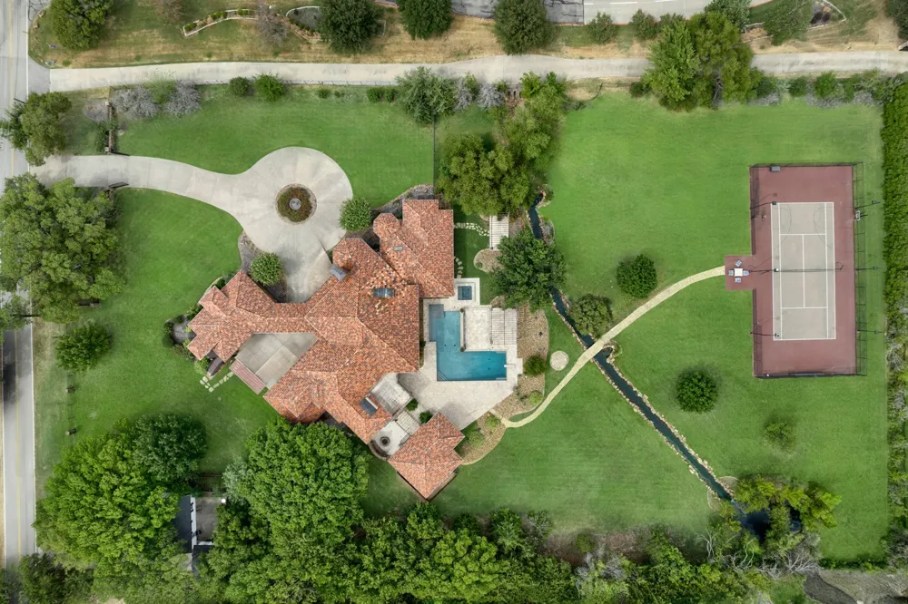 211 Pine Drive Southlake, TX 76092