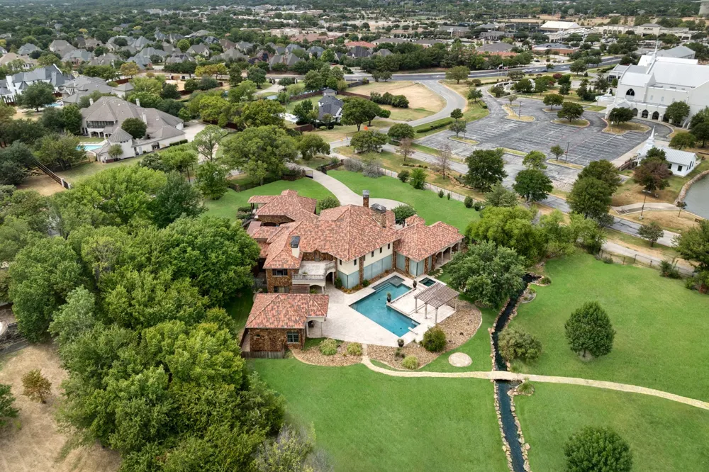 211 Pine Drive Southlake, TX 76092