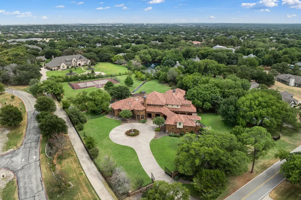 211 Pine Drive Southlake, TX 76092