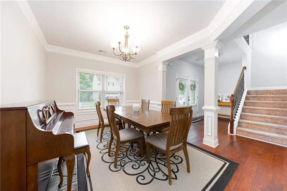 5543 Leaf Ridge Lane Buford, GA 30518
