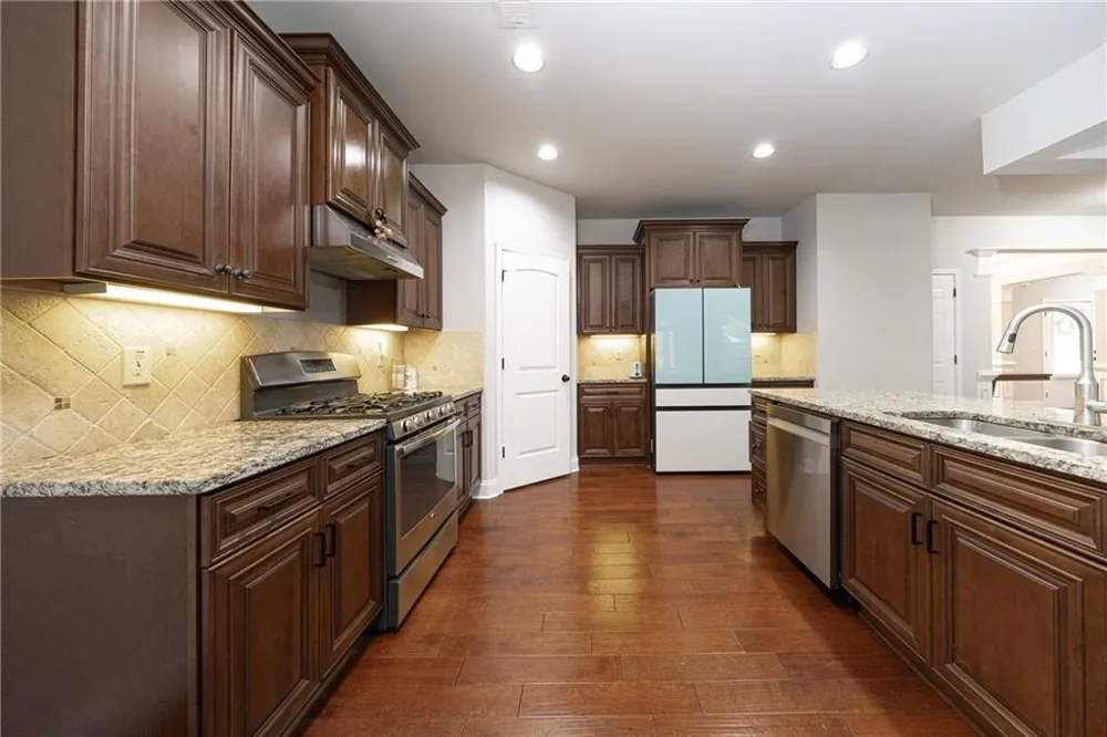 5543 Leaf Ridge Lane Buford, GA 30518