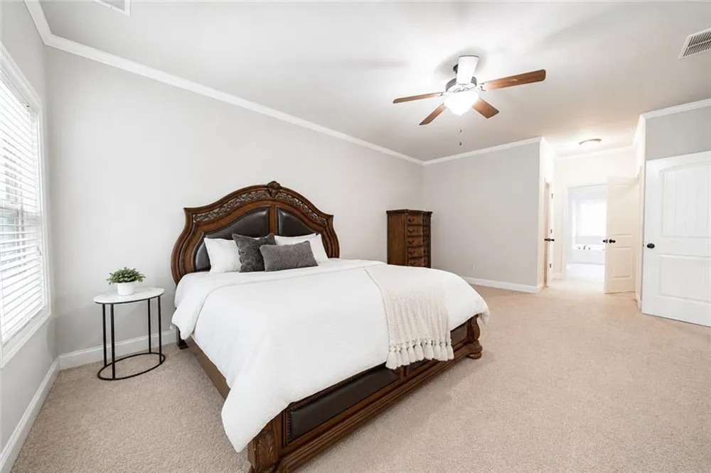 5543 Leaf Ridge Lane Buford, GA 30518